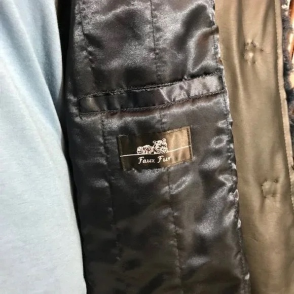 *Rare* Adrienne Landau Dreamworks Trolls Limited Edition Premium Faux Fur Coat - Picture 11 of 11